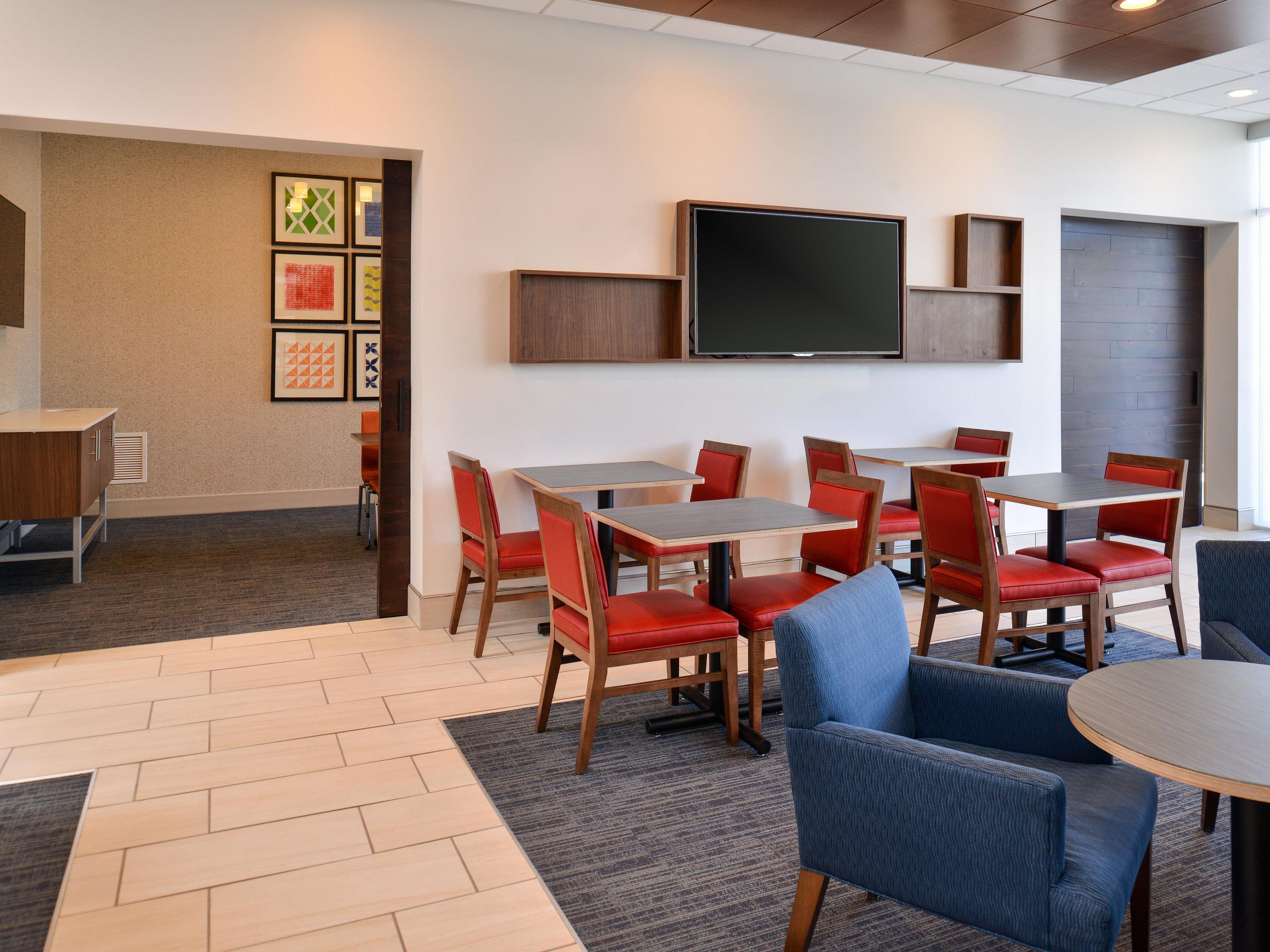 Holiday Inn Express & Suites - Brighton South - Us 23 By Ihg Bagian luar foto